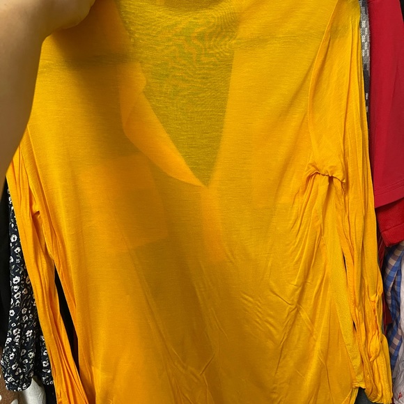 Babaton size small shirt NWT - Picture 2 of 2